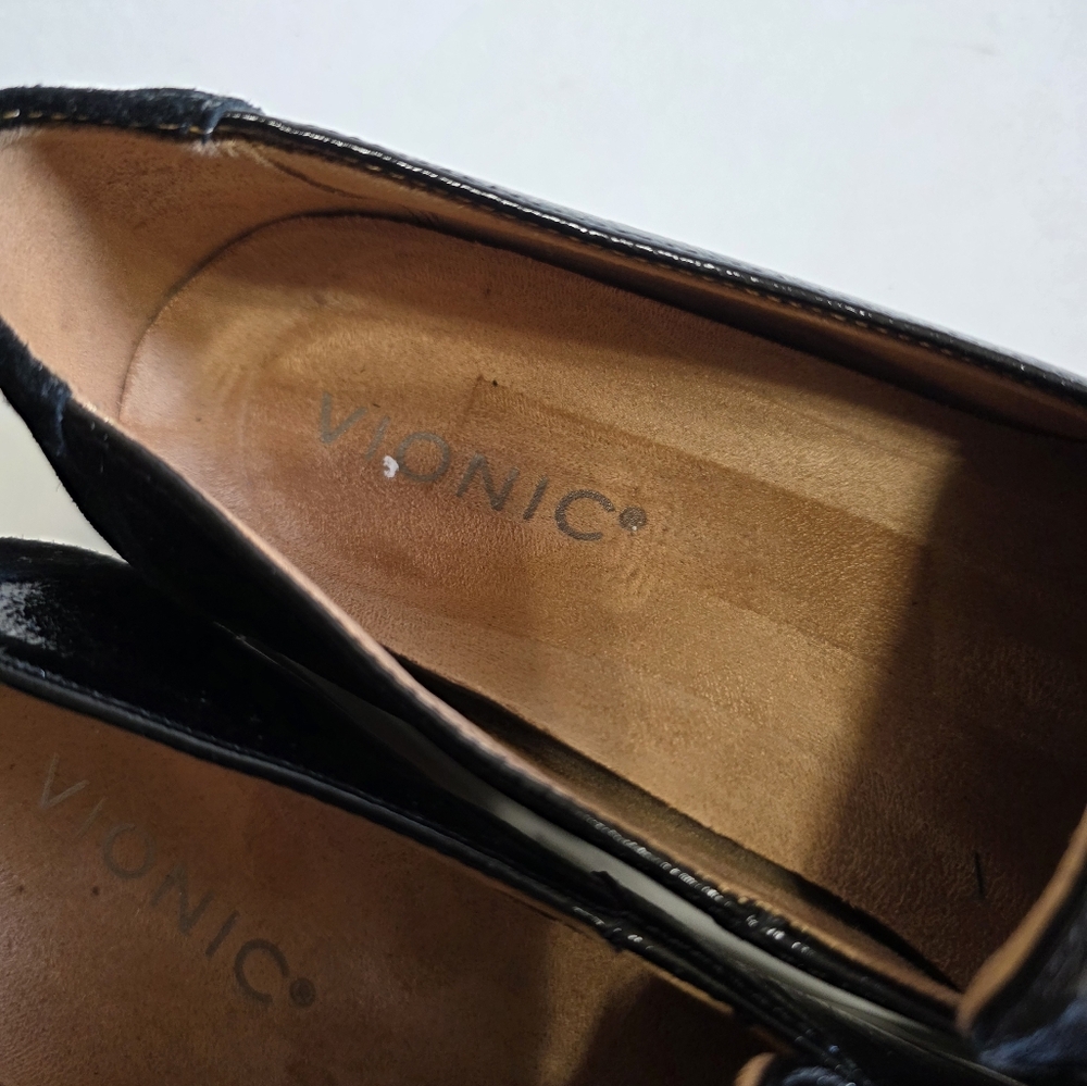 Vionic Kensley Black Patent Leather Loafers Sz 6 - Picture 3 of 8